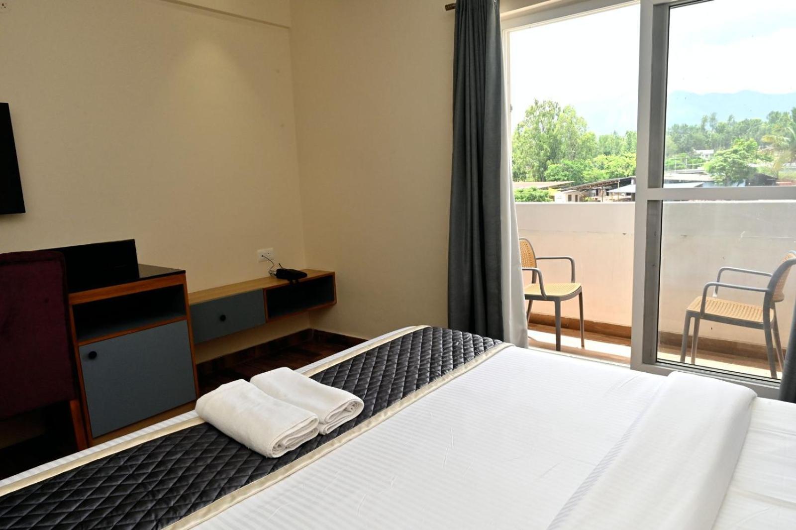 Hometown Sharu'S Inn A Luxury Hotel Chikmagalūr Exterior foto